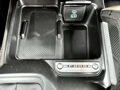 New 2025 Ford Bronco Badlands image 38