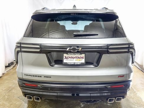 New 2026 Chevrolet Traverse RS w/ LPO, Floor Liner Package image 6
