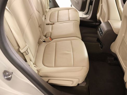 Used 2024 Lincoln Corsair Reserve w/ Equipment Group 201A image 15