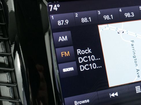 Used 2019 Jeep Cherokee Limited image 43