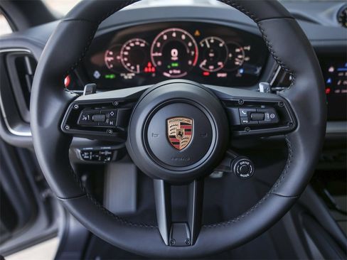 New 2026 Porsche Cayenne S image 16