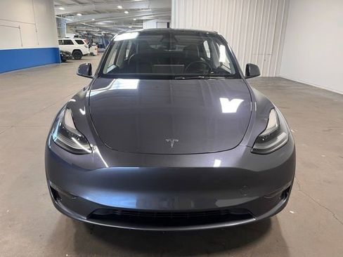 Used 2023 Tesla Model Y Long Range image 8