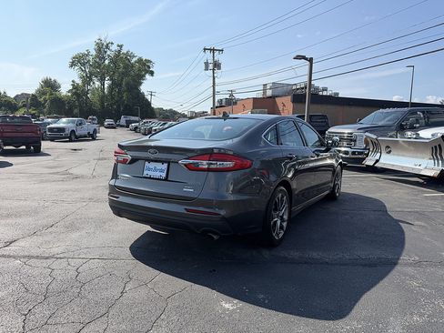 Used 2019 Ford Fusion SEL FWD image 6