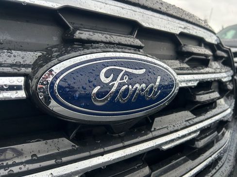 Used 2025 Ford Explorer Active w/ Active Comfort Package image 29