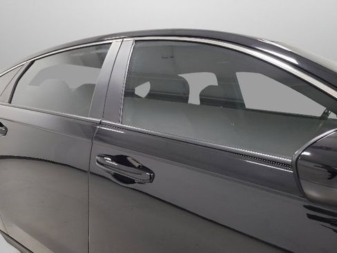Used 2023 Honda Accord Sport image 11