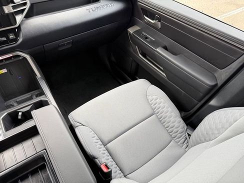 Used 2025 Toyota Tundra SR5 AWD/4WD image 25