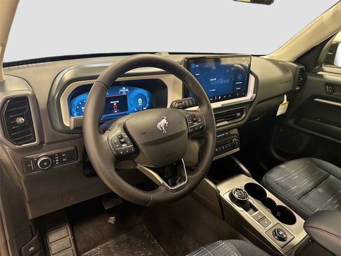 New 2025 Ford Bronco Sport Heritage w/ Convenience Package AWD/4WD image 9