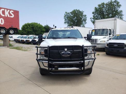 Used 2018 Ford F350 XL w/ Power Equipment Group AWD/4WD image 4