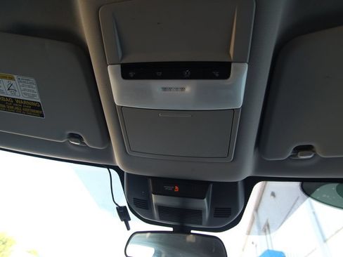 Used 2023 Nissan Rogue S AWD/4WD image 34