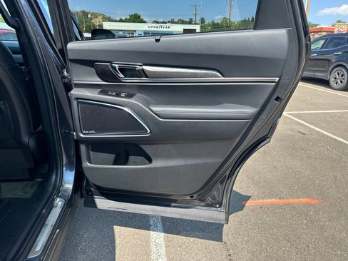 Used 2024 Kia Telluride SX Prestige X-Pro AWD/4WD image 42