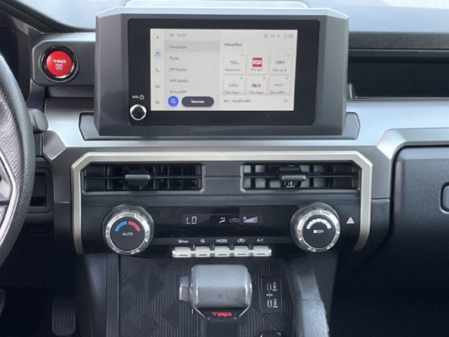 Used 2025 Toyota Tacoma TRD Off-Road AWD/4WD image 16