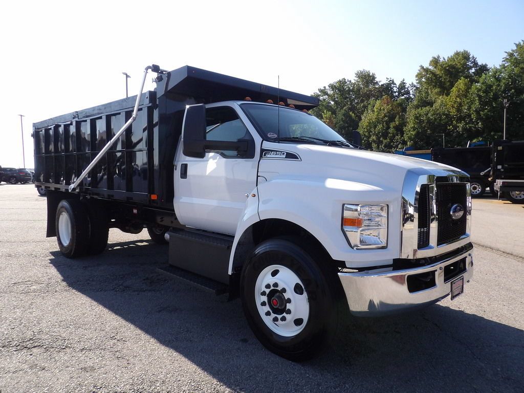 Used 2025 Ford F650 2WD Regular Cab Super Duty image 22