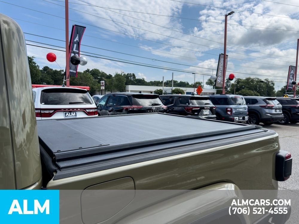Used 2025 Jeep Gladiator Rubicon AWD/4WD image 28