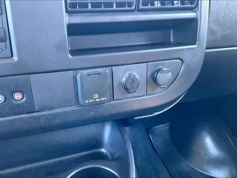 Used 2020 Chevrolet Express 3500 LS image 24