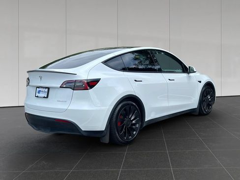 Used 2023 Tesla Model Y Performance AWD/4WD image 5