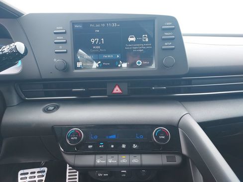 New 2026 Hyundai Elantra Sport FWD image 18