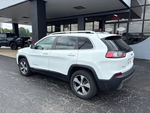 Used 2019 Jeep Cherokee Limited AWD/4WD image 5