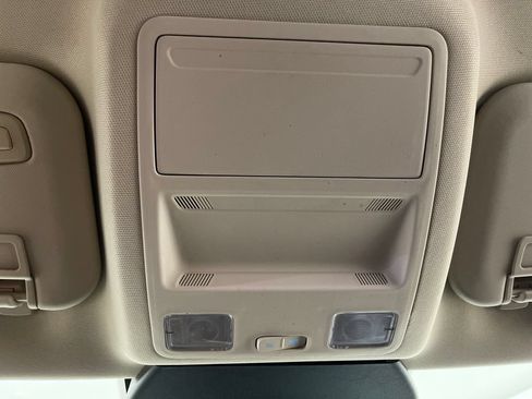 Used 2020 Ford Escape Titanium FWD image 29