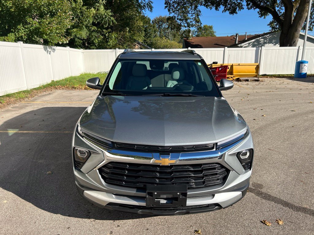 Used 2025 Chevrolet TrailBlazer LT AWD/4WD image 5
