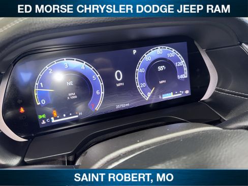 Used 2022 Jeep Grand Cherokee L Limited image 14