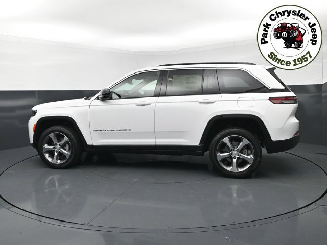 New 2026 Jeep Grand Cherokee Limited AWD/4WD image 3