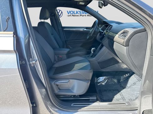 Used 2024 Volkswagen Tiguan SE R-Line FWD image 27