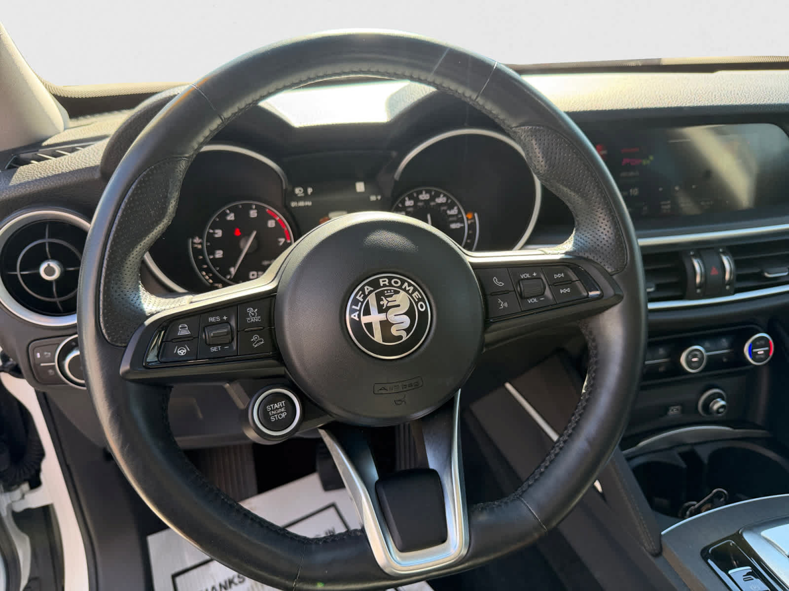 Used 2021 Alfa Romeo Stelvio Ti w/ Nero Edizione AWD/4WD image 17