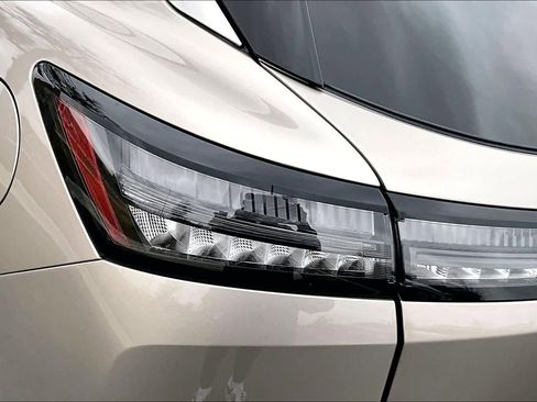 New 2026 Nissan Murano SL image 14