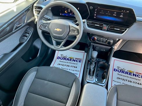 Used 2025 Chevrolet TrailBlazer LT image 16