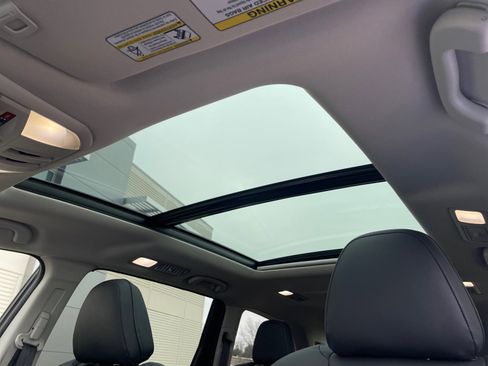 Certified 2025 Subaru Ascent Bronze Edition image 4