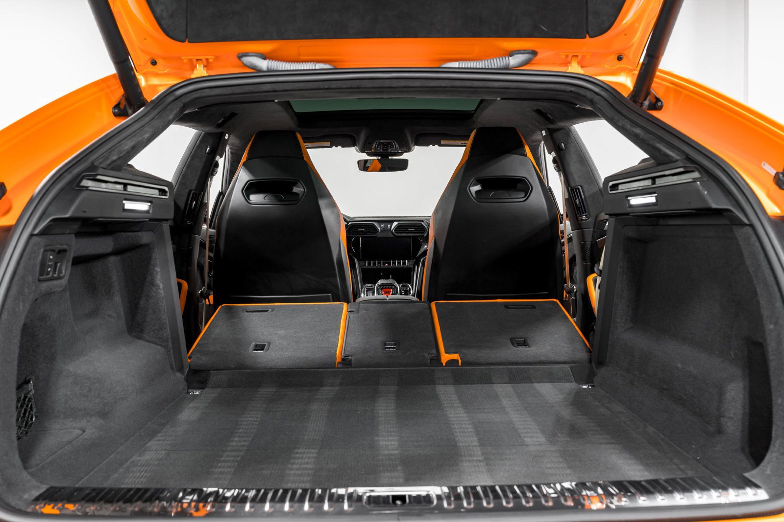 Used 2022 Lamborghini Urus AWD/4WD image 61