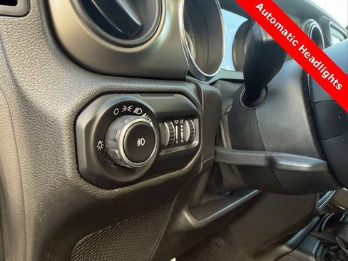 Used 2019 Jeep Wrangler Unlimited Sport S image 37