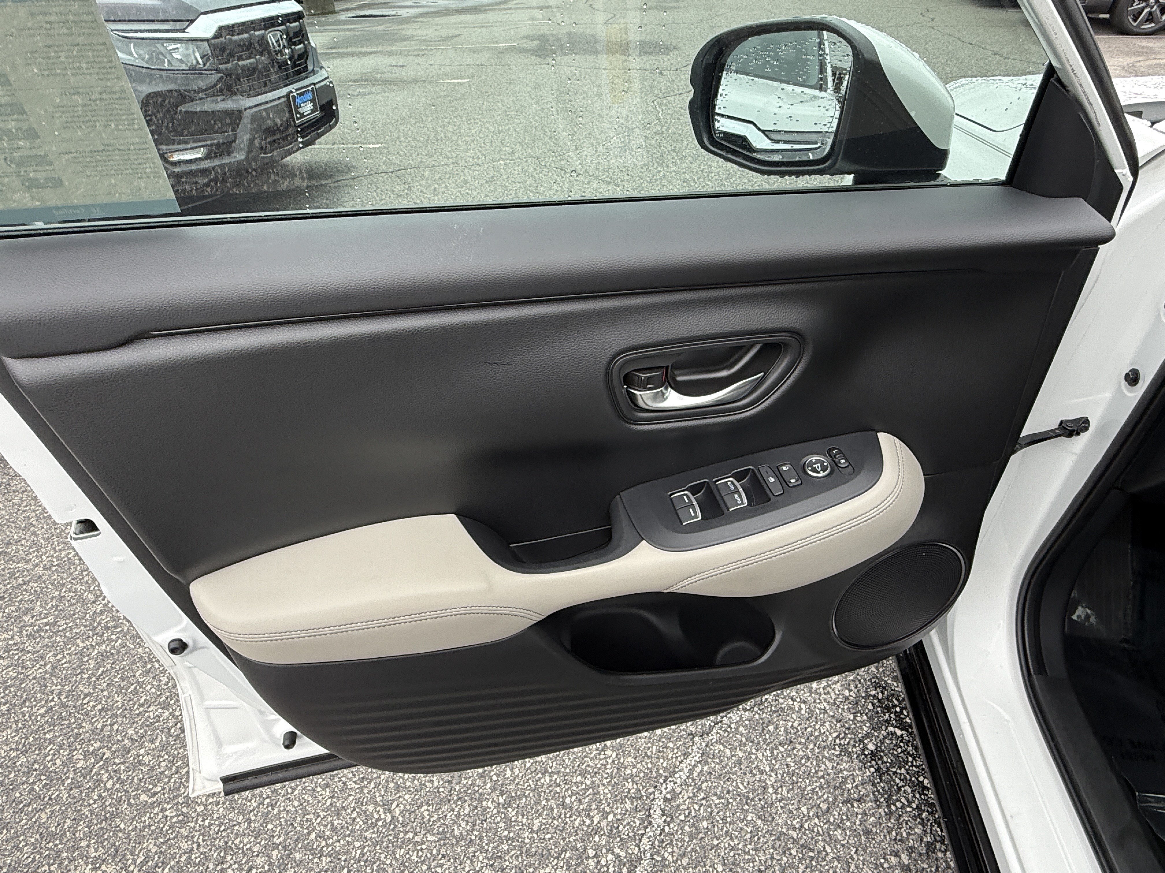 Certified 2024 Honda HR-V EX-L image 15