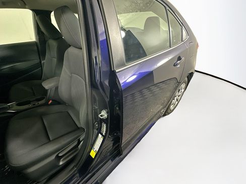 Used 2023 Toyota Corolla LE FWD image 12