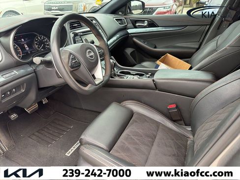 Used 2023 Nissan Maxima SR w/ Sport Mat Group image 3