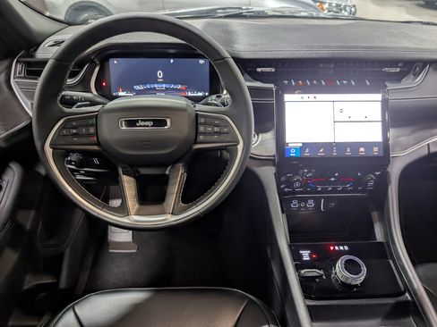 Used 2024 Jeep Grand Cherokee L Limited w/ Trailer Tow Package image 15