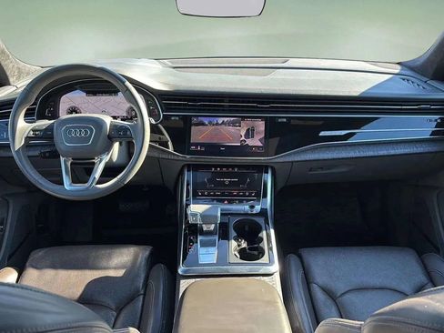 Used 2021 Audi Q8 Prestige image 39