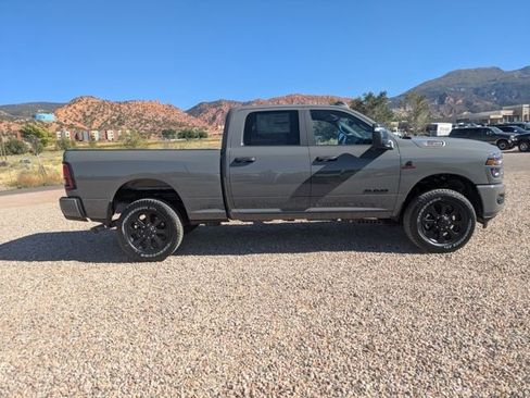 New 2026 RAM 2500 Big Horn AWD/4WD image 8