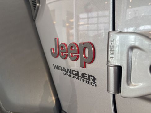 Used 2020 Jeep Wrangler Unlimited Rubicon image 14