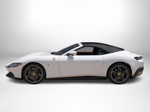Used 2024 Ferrari Roma Spider RWD image 4