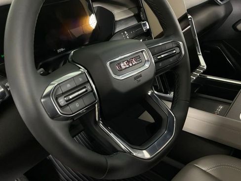 Used 2025 GMC Acadia Elevation w/ Elevation Premium Package image 21