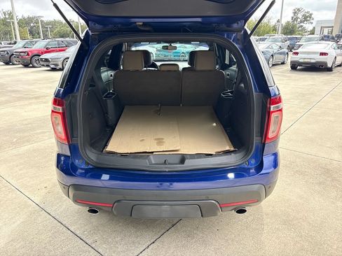 Used 2014 Ford Explorer XLT w/ Equipment Group 202A AWD/4WD image 30