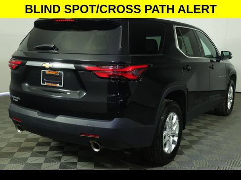Used 2023 Chevrolet Traverse LS w/ Safety Package FWD image 7