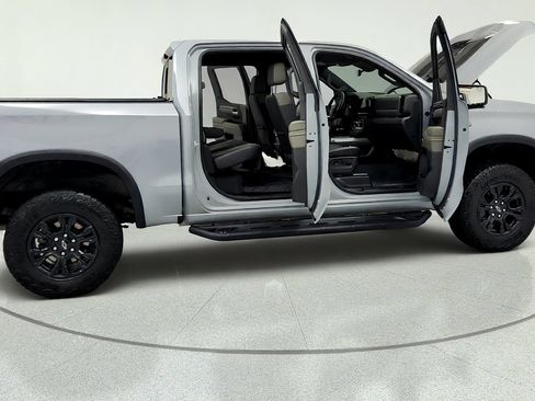 Used 2025 Chevrolet Silverado 1500 ZR2 w/ Technology Package AWD/4WD image 13