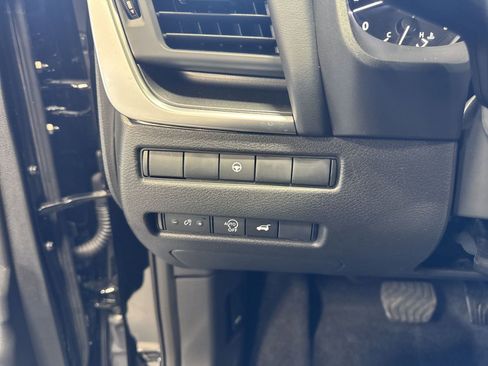 Certified 2026 Nissan Rogue SV w/ Cold Weather Package AWD/4WD image 22