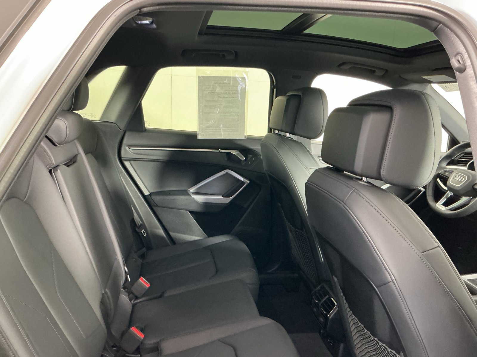 Used 2025 Audi Q3 2.0T Premium w/ Convenience Plus Package AWD/4WD image 17