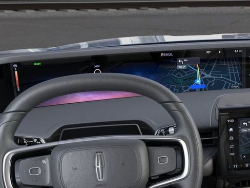 New 2026 Lincoln Nautilus Premier AWD/4WD image 13