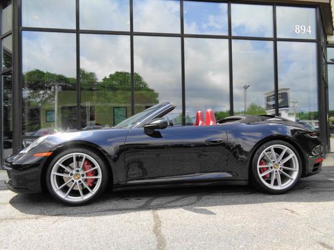 Used 2021 Porsche 911 Carrera image 7
