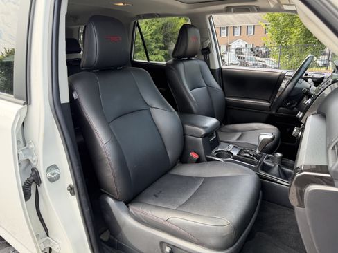 Used 2023 Toyota 4Runner TRD Off-Road Premium w/ Moonroof Package AWD/4WD image 34