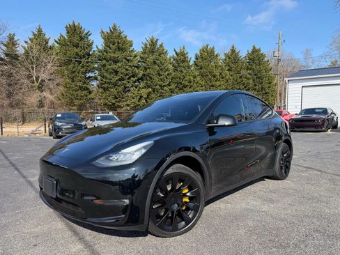 Used 2021 Tesla Model Y 2WD image 1